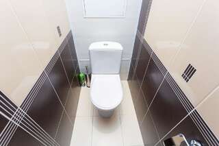 Апартаменты Apartments on Nemiga Минск Четырехместный номер с балконом-8
